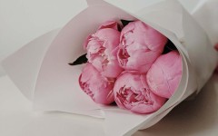 Цветы и символы: особенности свадебного букета в разных культурах