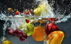 Как и чем мыть овощи и фрукты, чтобы не заболеть?