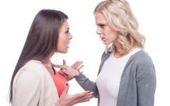 Когда подруга бесит и раздражает – что делать и как с этим бороться?