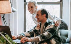Муж и жена работают вместе: как сохранить семью без вреда для карьеры? Рассказывают психологи