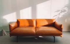 Как вывести пятна с мебели: 8 отличных лайфхаков от опытных хозяек