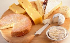 Какой сыр опасно есть и почему?