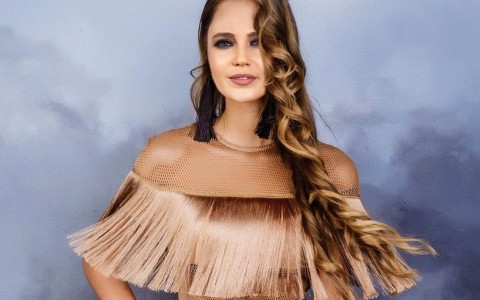 Блистательные образы российских звёзд в платьях в стиле Гэтсби