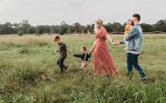 10 семейных традиций, которые сделают вашу семью крепкой и счастливой