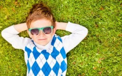 Как защитить детское зрение от солнечных лучей?