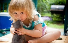 25 фотографий, которые доказывают, что у каждого ребенка должен быть домашний питомец