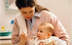 10 признаков готовности грудничка к прикорму – когда начинать вводить прикорм малышу?