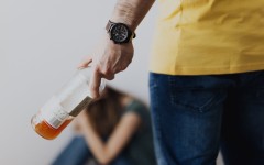 Подросток впервые пришёл домой пьяным – что делать? Инструкция для родителей