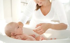 Травы и сборы для купания младенцев – подробные рекомендации для молодых мам