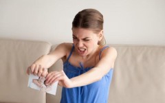 4 шага, которые помогут справиться с ревностью