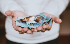 «Проси и получишь»: как привлечь деньги в свою жизнь — 8 действенных техник