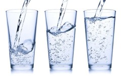 Какая вода принесёт пользу вашему организму и как её правильно пить – советы нутрициолога