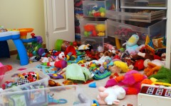 Как научить ребенка от 2 лет убирать свои игрушки — 10 важных шагов к самостоятельности
