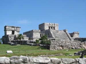 tulum Куда поехать на каникулах с ребенком в ноябре? 7 лучших мест