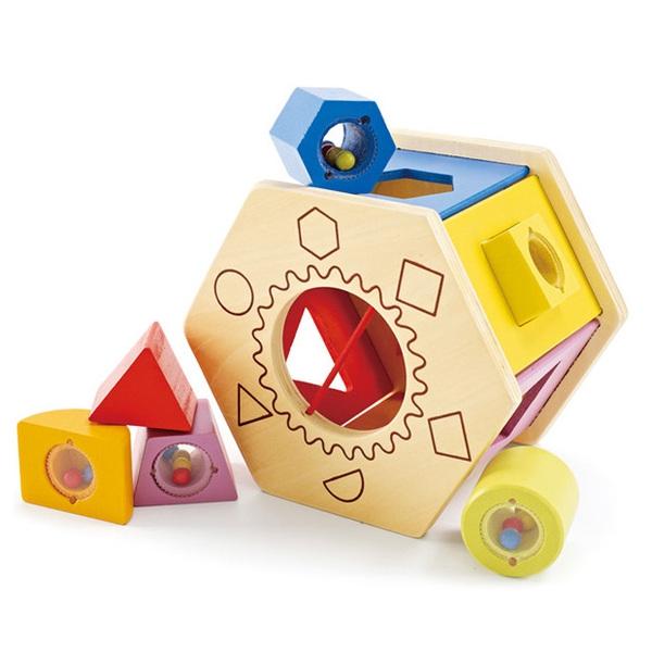 The best educational games for a child from 6 months to a year