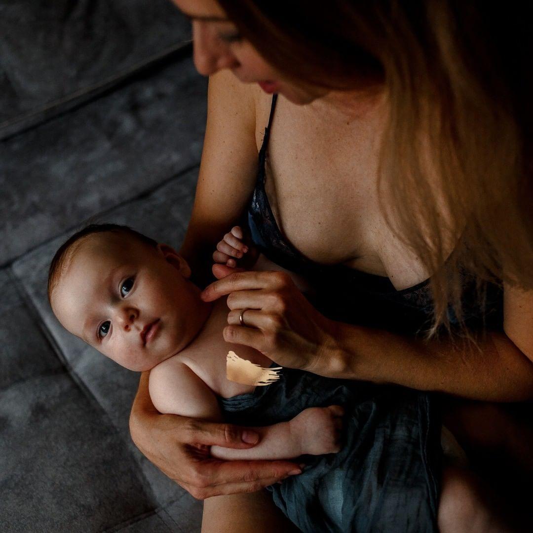 Up to what age you need to feed a baby with breast milk - the opinion of mothers and specialists