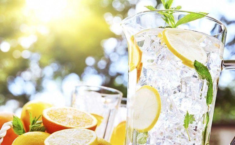 How to properly detox water at home