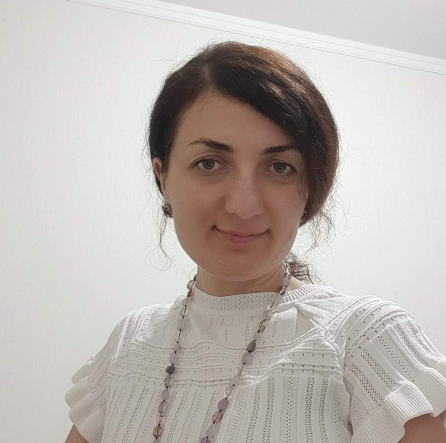 maya makieva