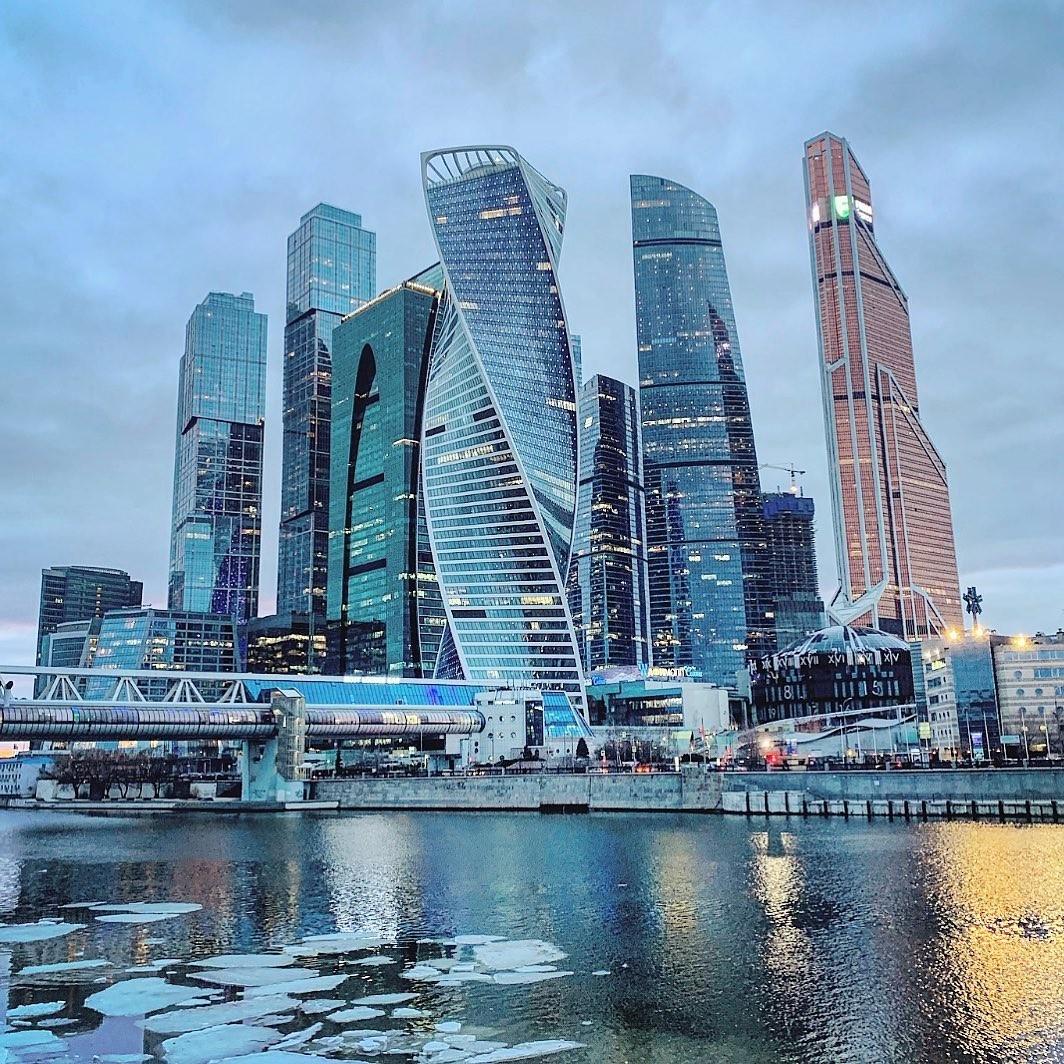 5 самых атмосферных мест в Москве: куда сходить на свидание и где получить самые красивые фотографии