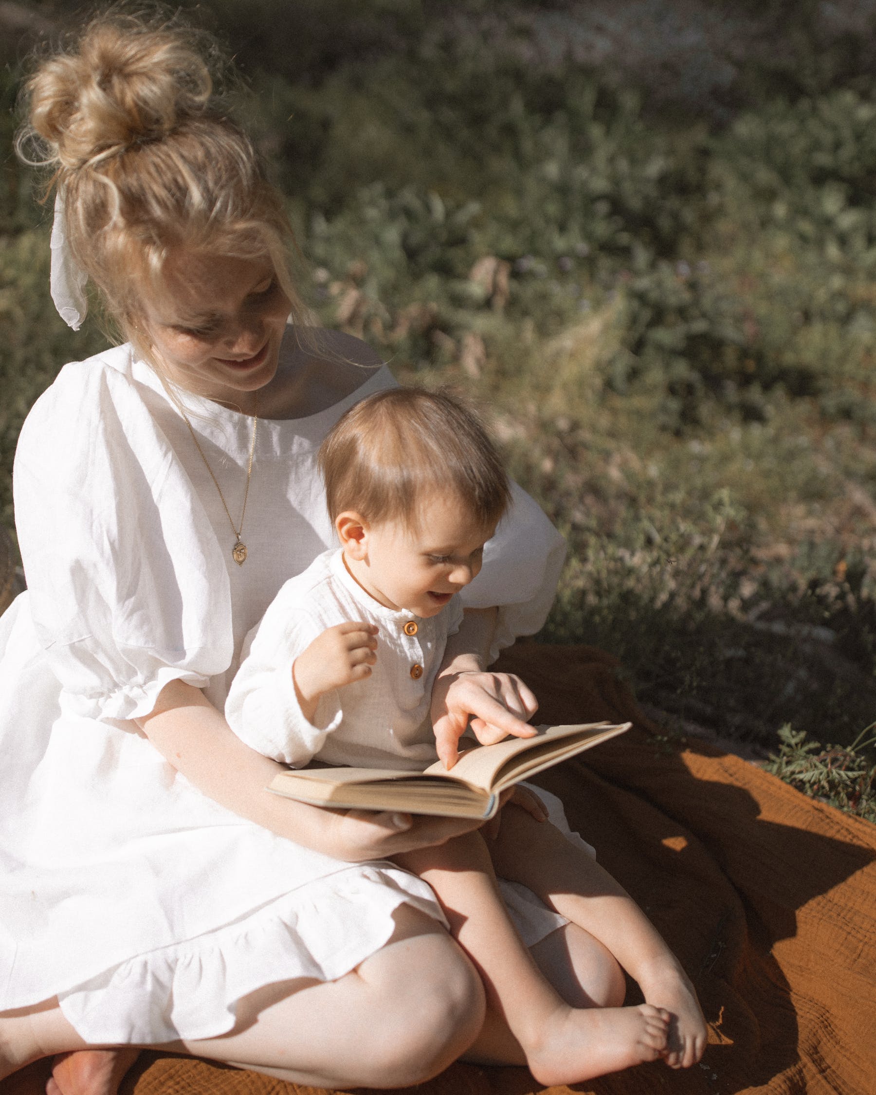 5 teacher tips on how to teach your child to read at home