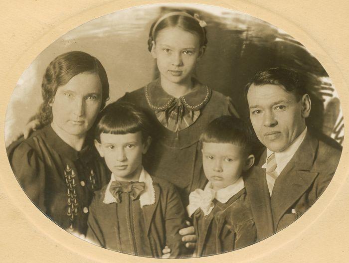 «Делай людям добро, владей собой и береги семью». Секреты сохранения здоровья и долголетия от хирурга Федора Углова, прожившего 104 года